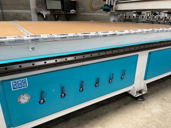 Comprar centro mecanizado composite ocasión, Venta Maquinaria Industrial, PVC, Venta Maquinaria Ocasión, Aluminio, Maquinaria Industrial, Composite, Comprar Maquinaria Industrial, Comprar Maquinaria PVC, Comprar Maquinaria Aluminio, Reparación maquinaria industrial, Reparación maquinaria PVC, Reparación maquinaria aluminio, Reparación maquinaria composite, Servicio técnico maquinaria industrial